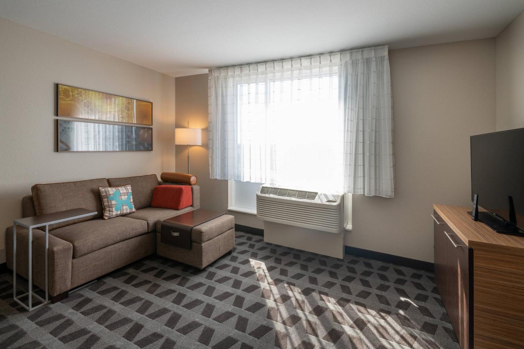 Towneplace Suites By Marriott Milwaukee Оук-Крік Екстер'єр фото
