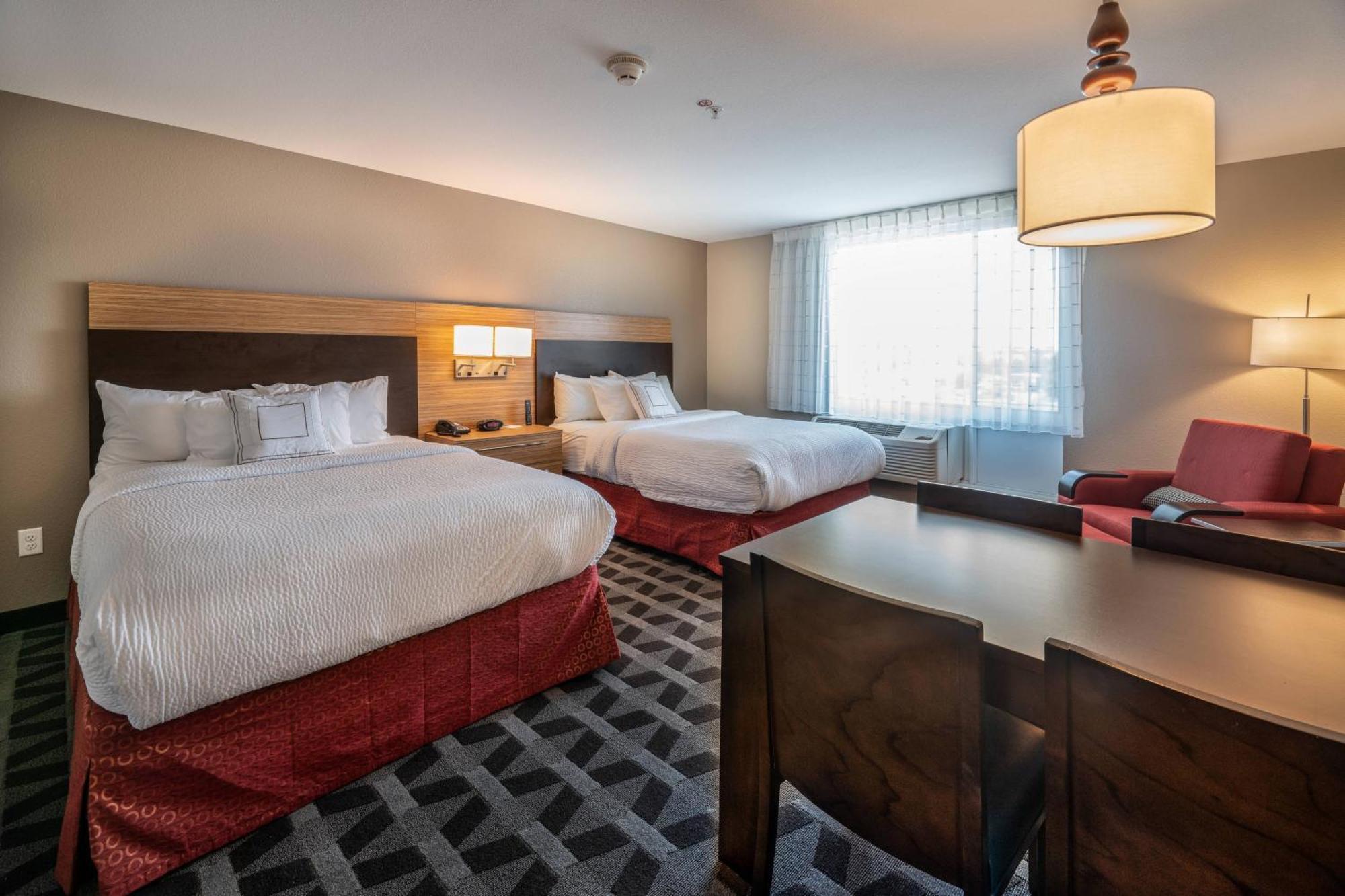 Towneplace Suites By Marriott Milwaukee Оук-Крік Екстер'єр фото